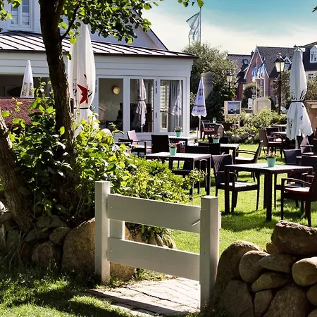 Fitschen Am Dorfteich Отель *