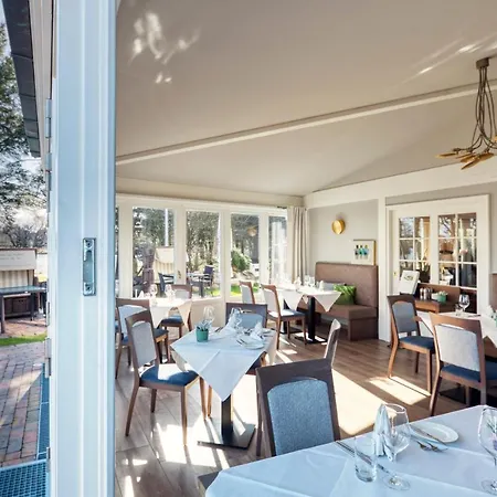 Отель Fitschen Am Dorfteich Веннингштедт