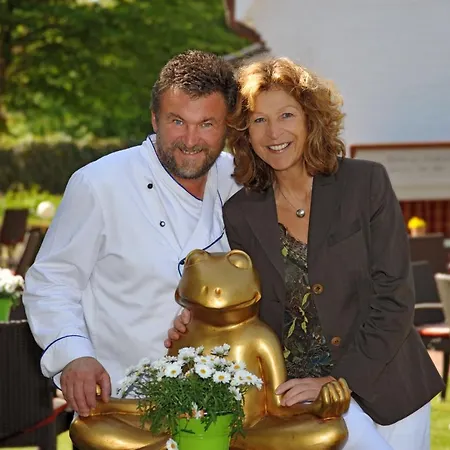 Fitschen Am Dorfteich Отель *